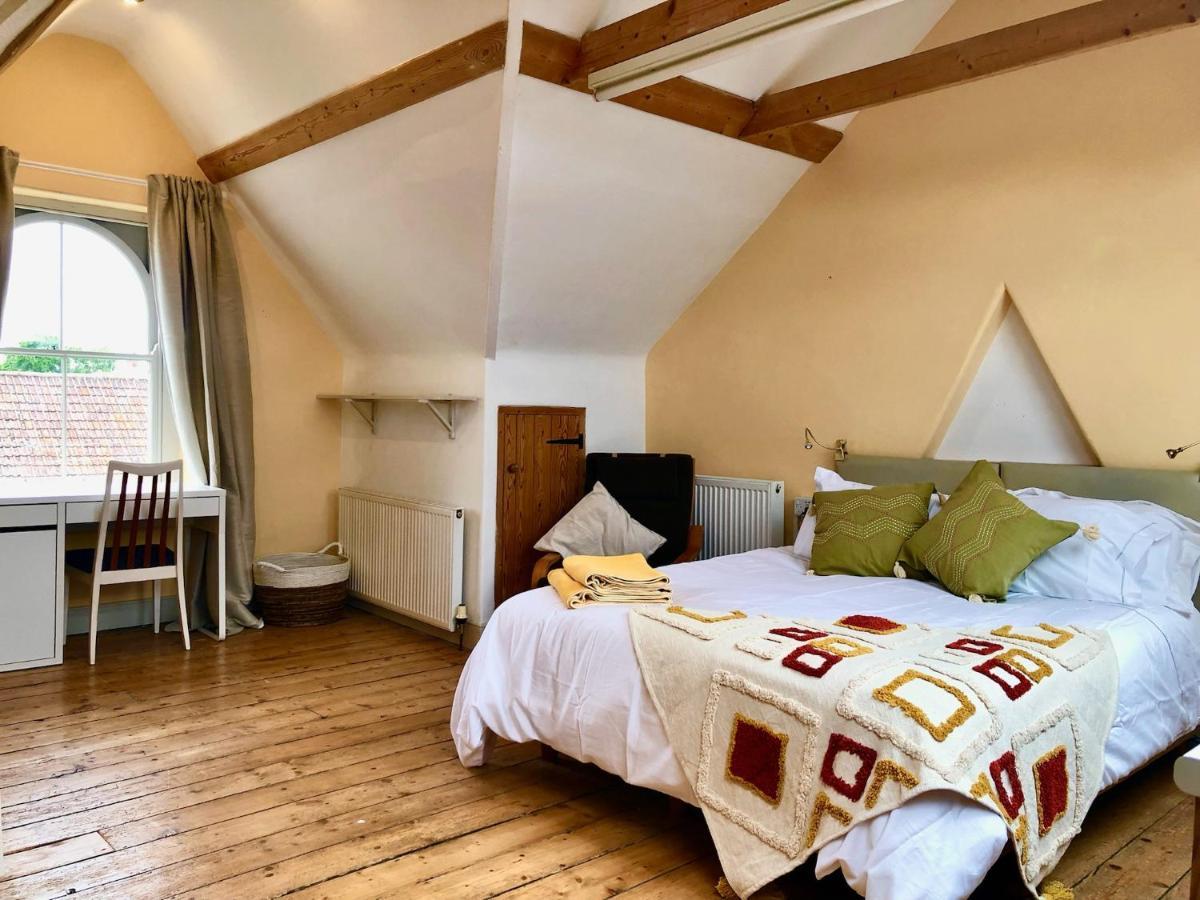 The Dragonfly Bnb, Glastonbury Eksteriør bilde
