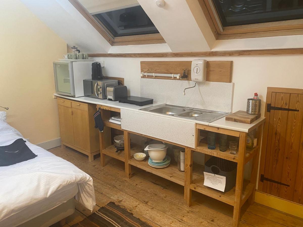 The Dragonfly Bnb, Glastonbury Eksteriør bilde