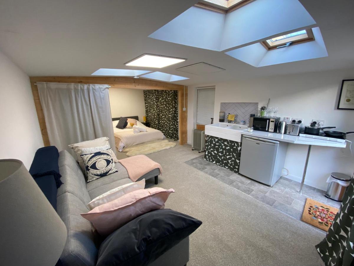 The Dragonfly Bnb, Glastonbury Eksteriør bilde