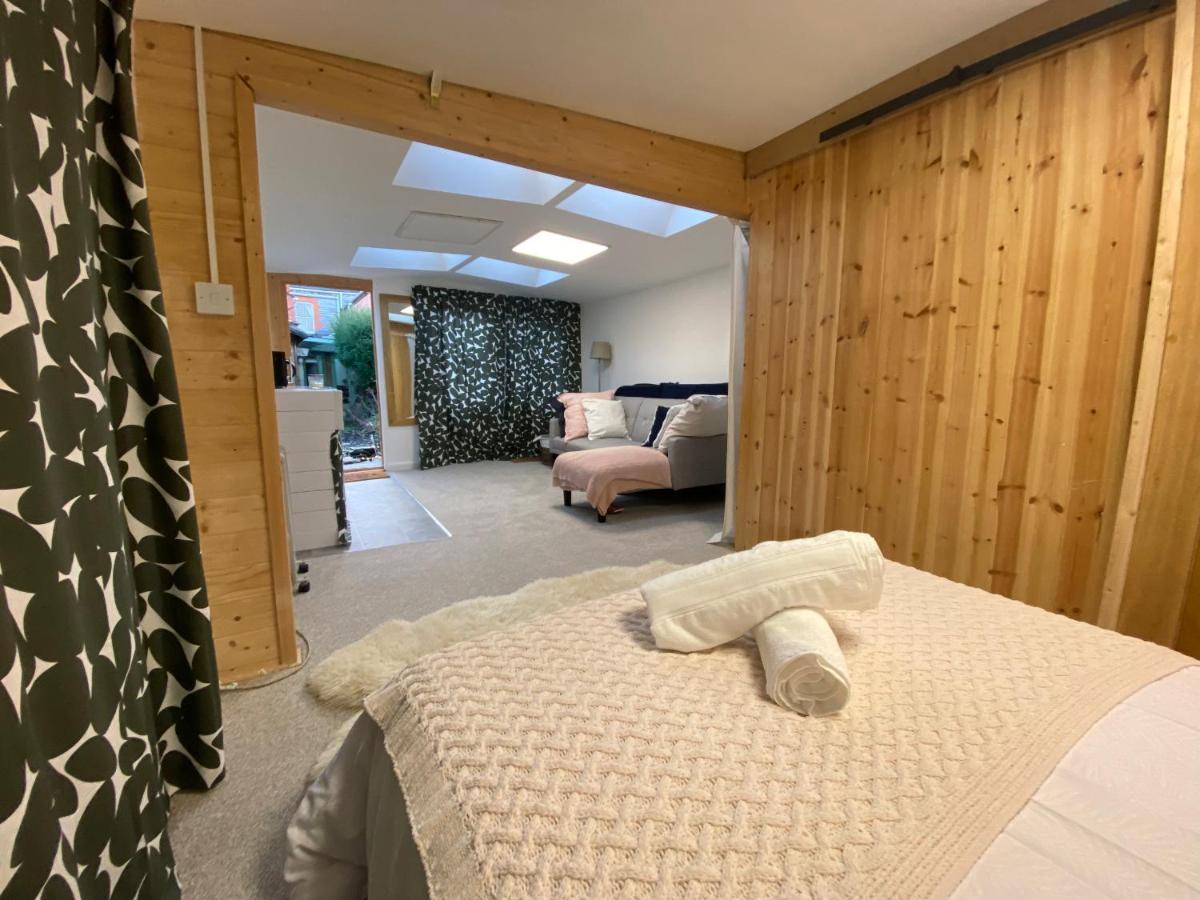 The Dragonfly Bnb, Glastonbury Eksteriør bilde